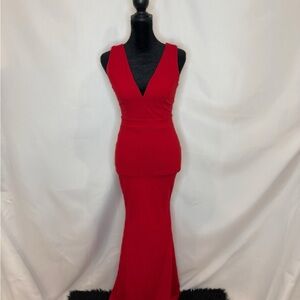 Elegant Red Sleeveless Dress